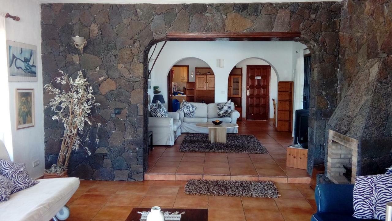 Villa Canto Тіас Екстер'єр фото